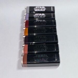 Entire set of Cover Girl Star Wars Lipsticks including number 70! New / Sealed